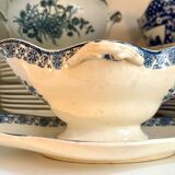 Gien ironware sauce boat, "Arabesques" service