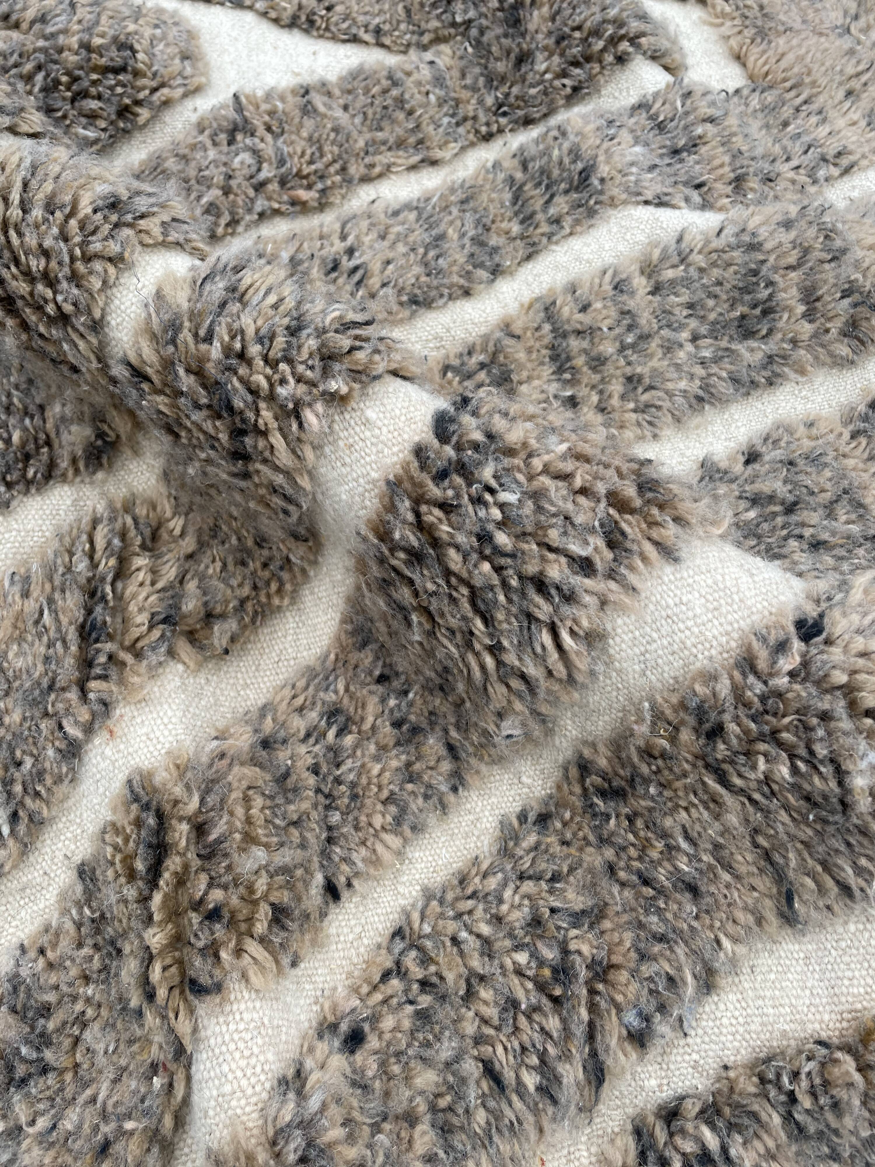 Contemporary berbere rug beni ouarain, 180x270 cm