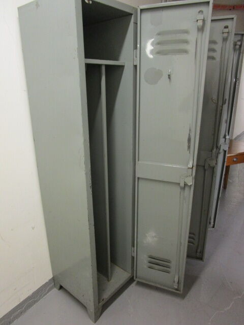 Triple industrial cloakroom