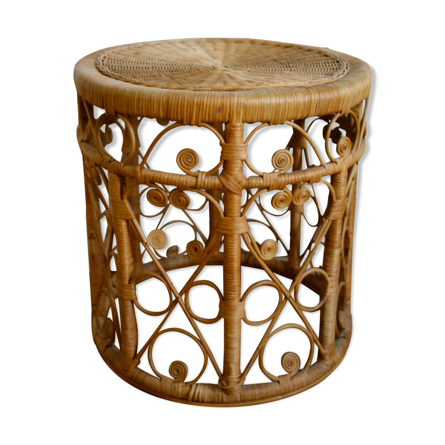 Rattan peacock coffee table