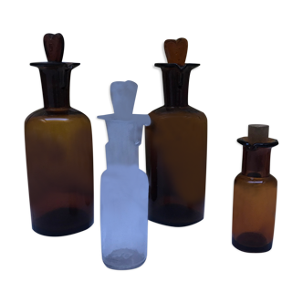 Lot of 4 small vials of apothecary