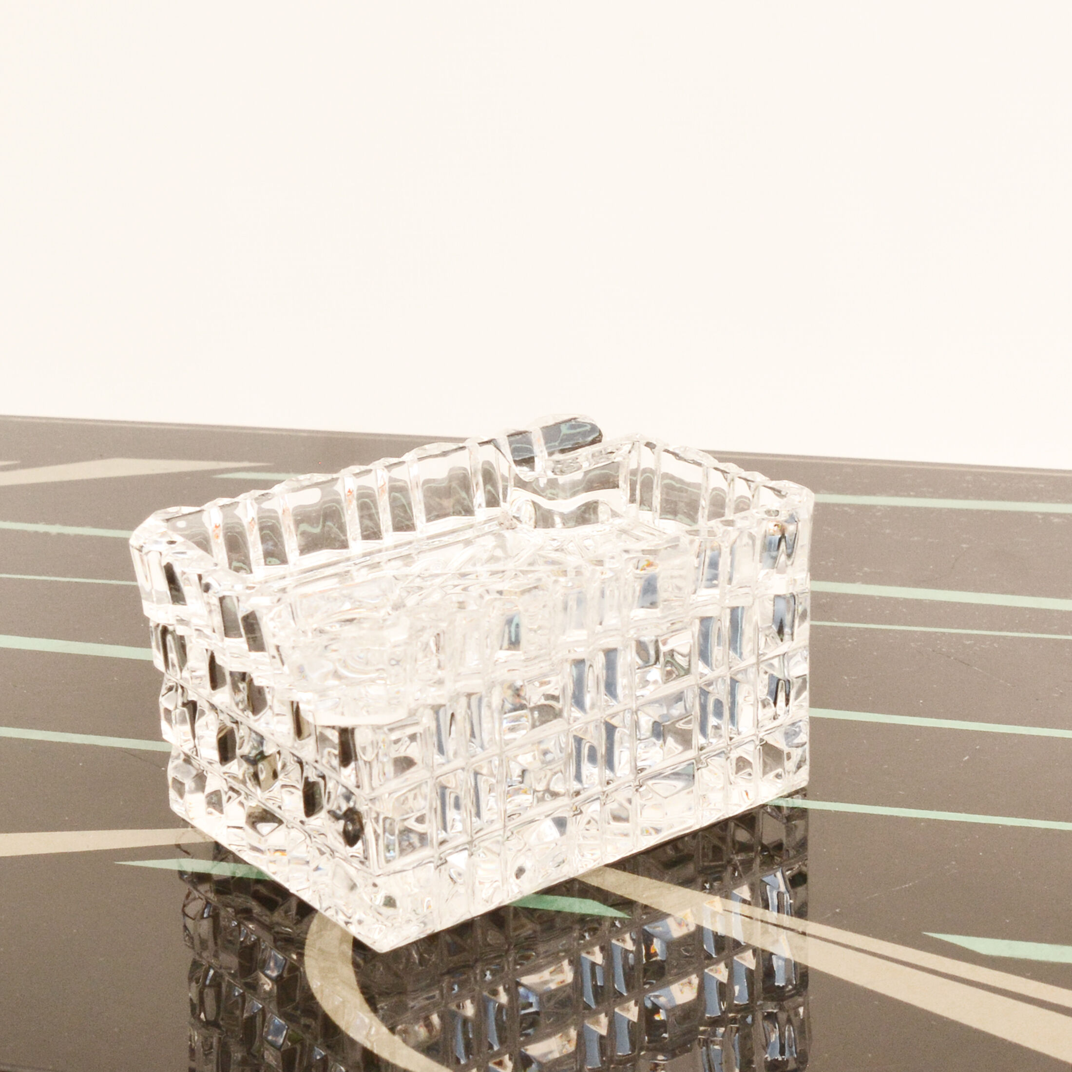 1980s crystal ashtray with cigarette case, Julia Glassworks, Poland