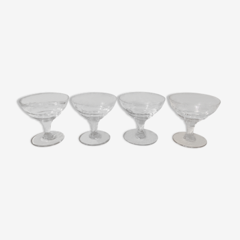 4 engraved glass champagne cups