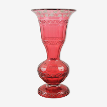 Bohemian red crystal vase decorated with vine leaves, 19th century