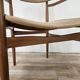 Fauteuil suédois en bois et tissu marron