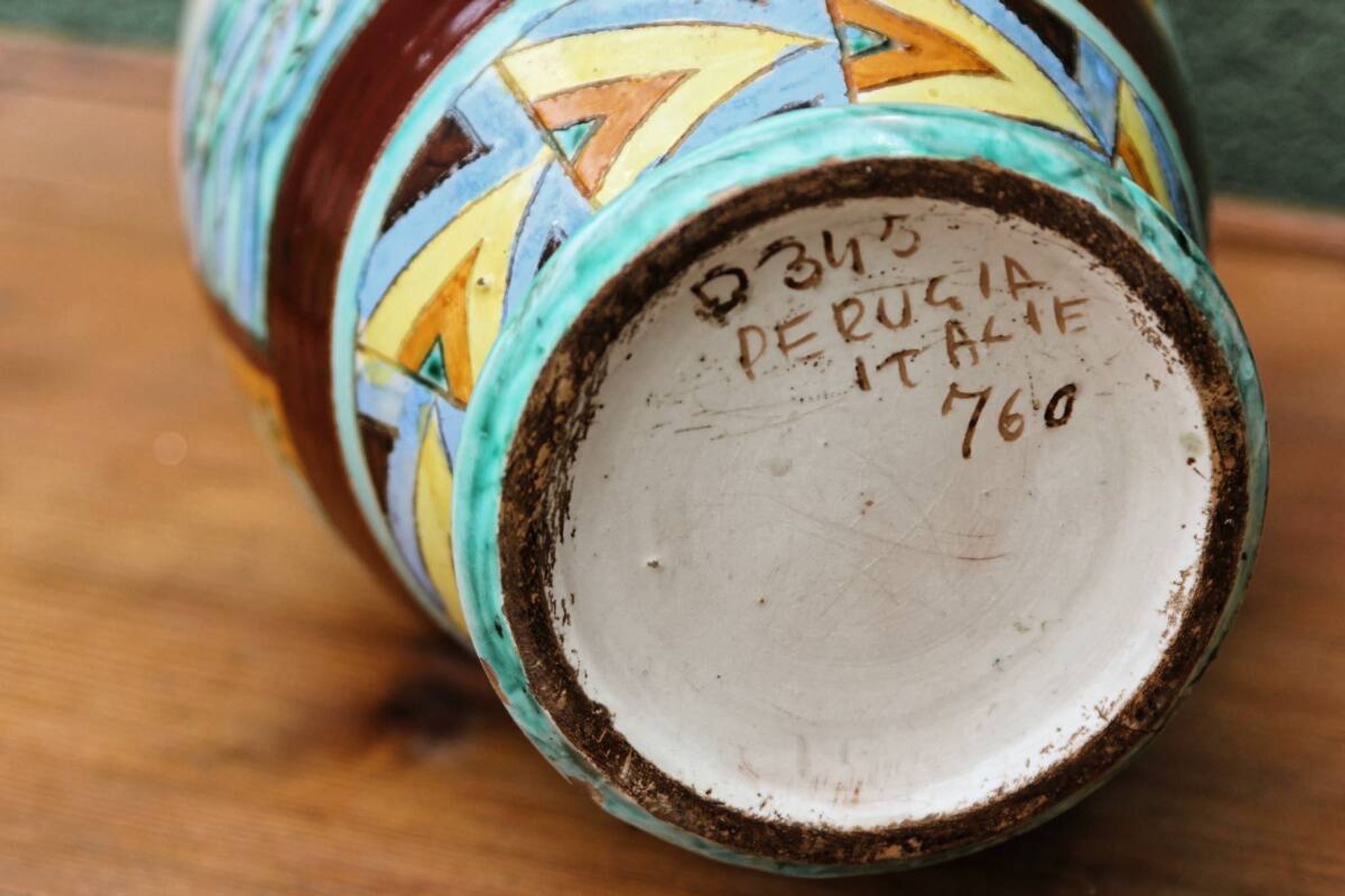 Vase en majolique italienne de Perugia, bateaux