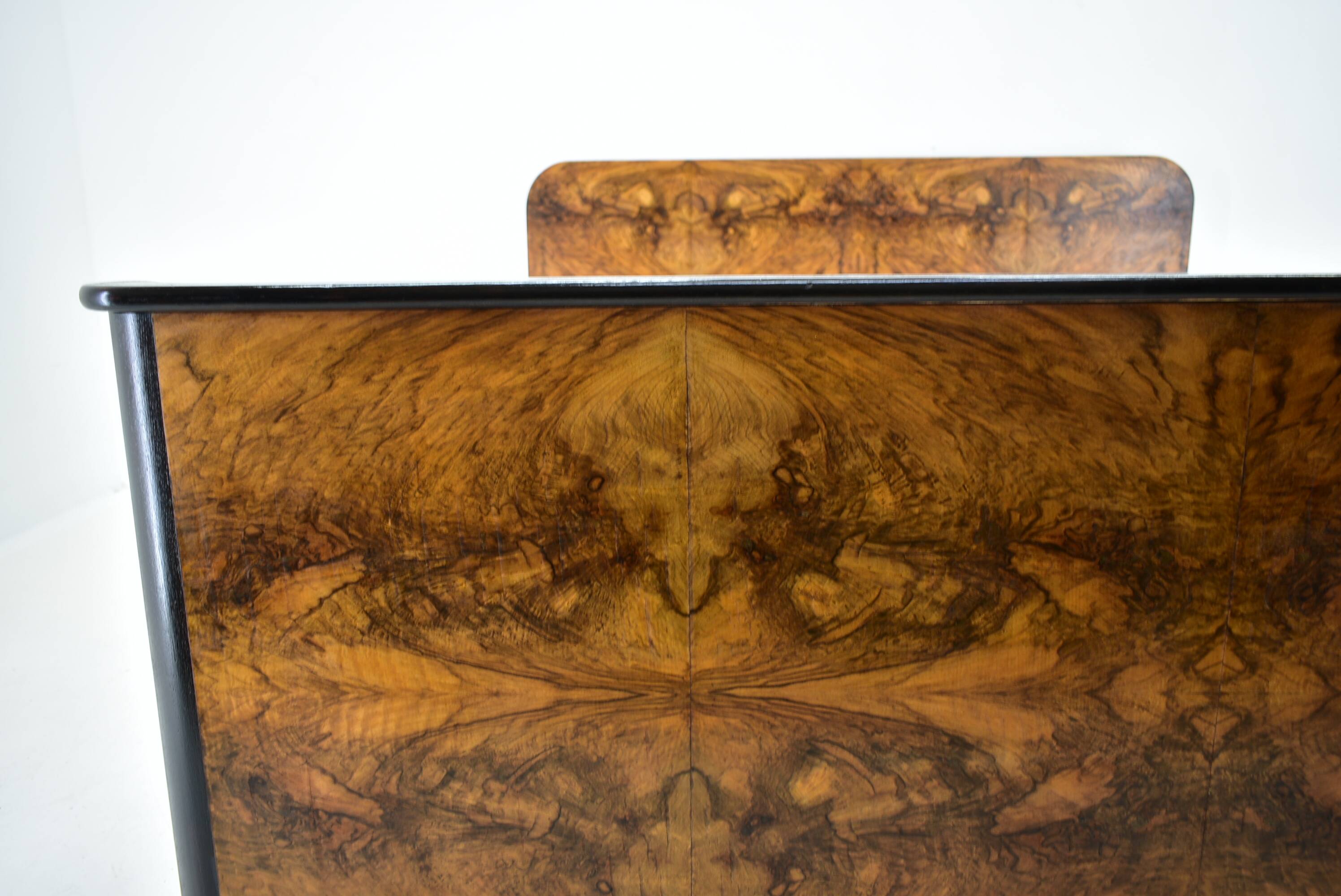 Art Deco double bed by Jindřich Halabala for Up Závody, 1945s
