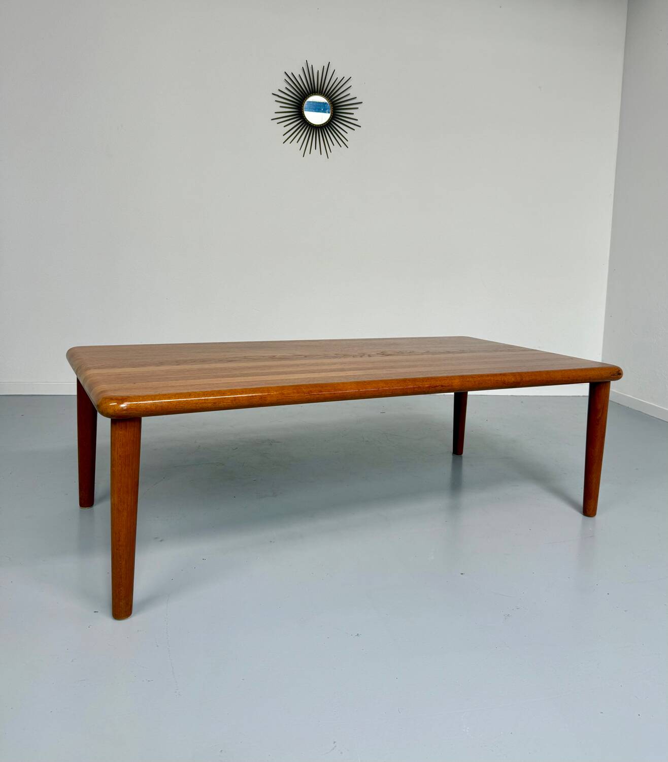 Scandinavian design teak coffee table kofod larsen Møbelfabrik