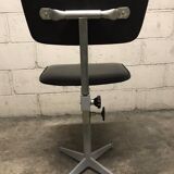 Vintage workshop chair in black skai swivel adjustable in height feet in star
