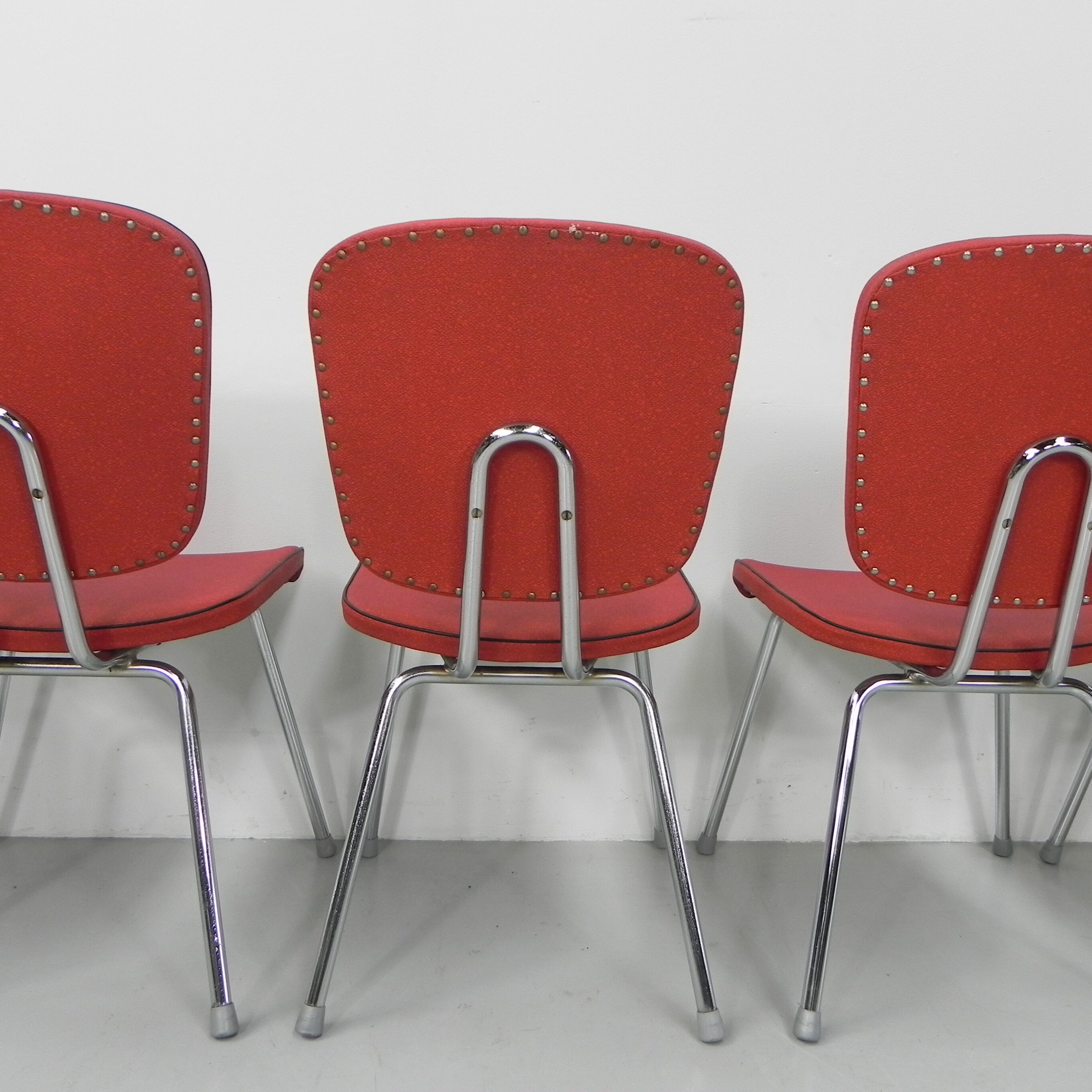 Set of 5 vintage dining table chairs, dinner style