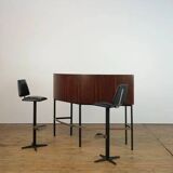 Bar en palissandre du milieu du XXe siècle avec tabourets de bar