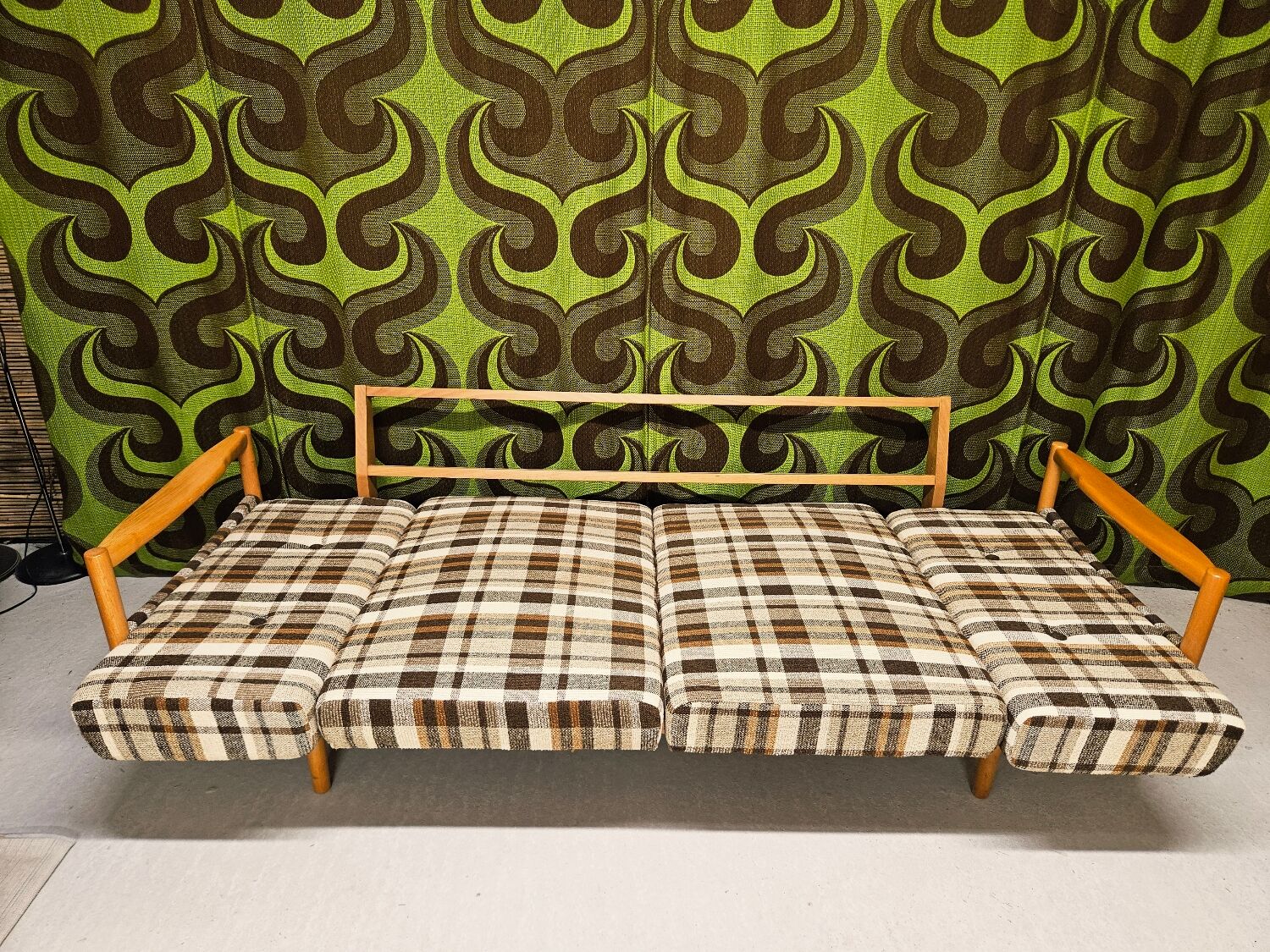 Stella daybed sofa by Wilhelm Knoll for Knoll Antimott 1950"