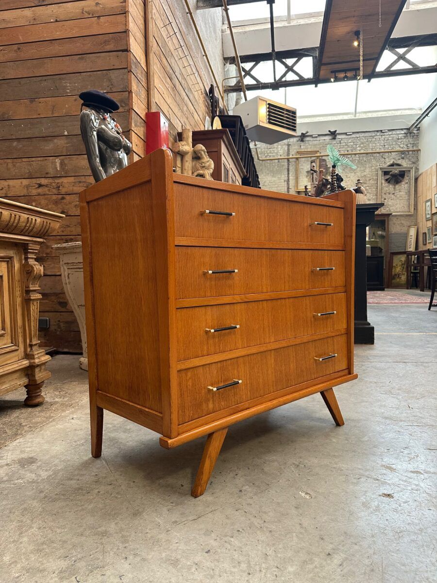 Vintage chest of drawers