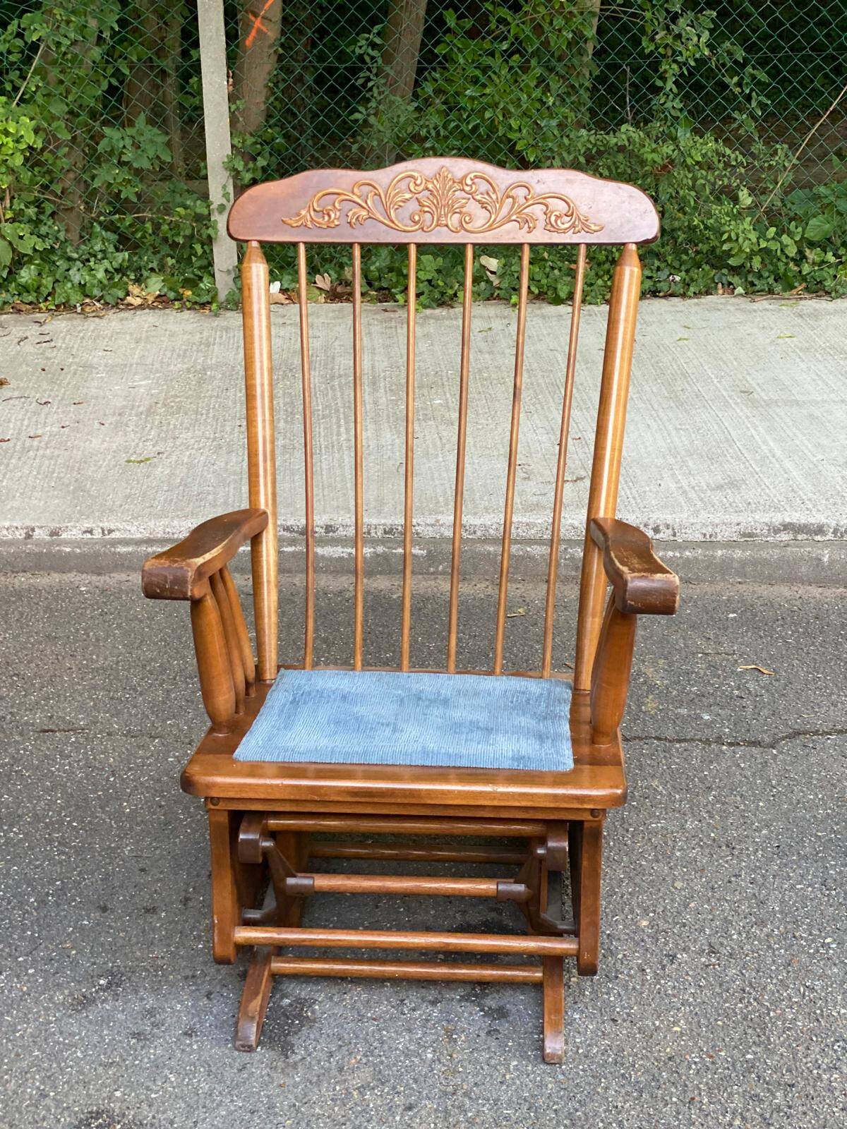 Towne Square American rocking chair