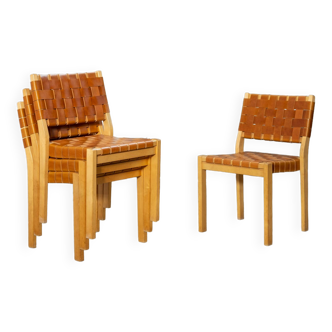 4 chaises Alvar Aalto Modèle 611 par Artek