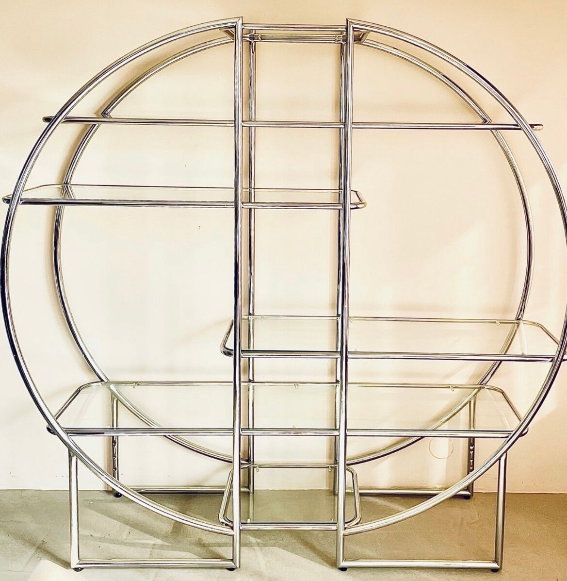 Chromed metal large riund room divider shelving show case etagere milo baughman style