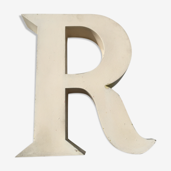 Metal r letter, metal sign