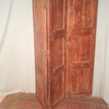 Screen in teak