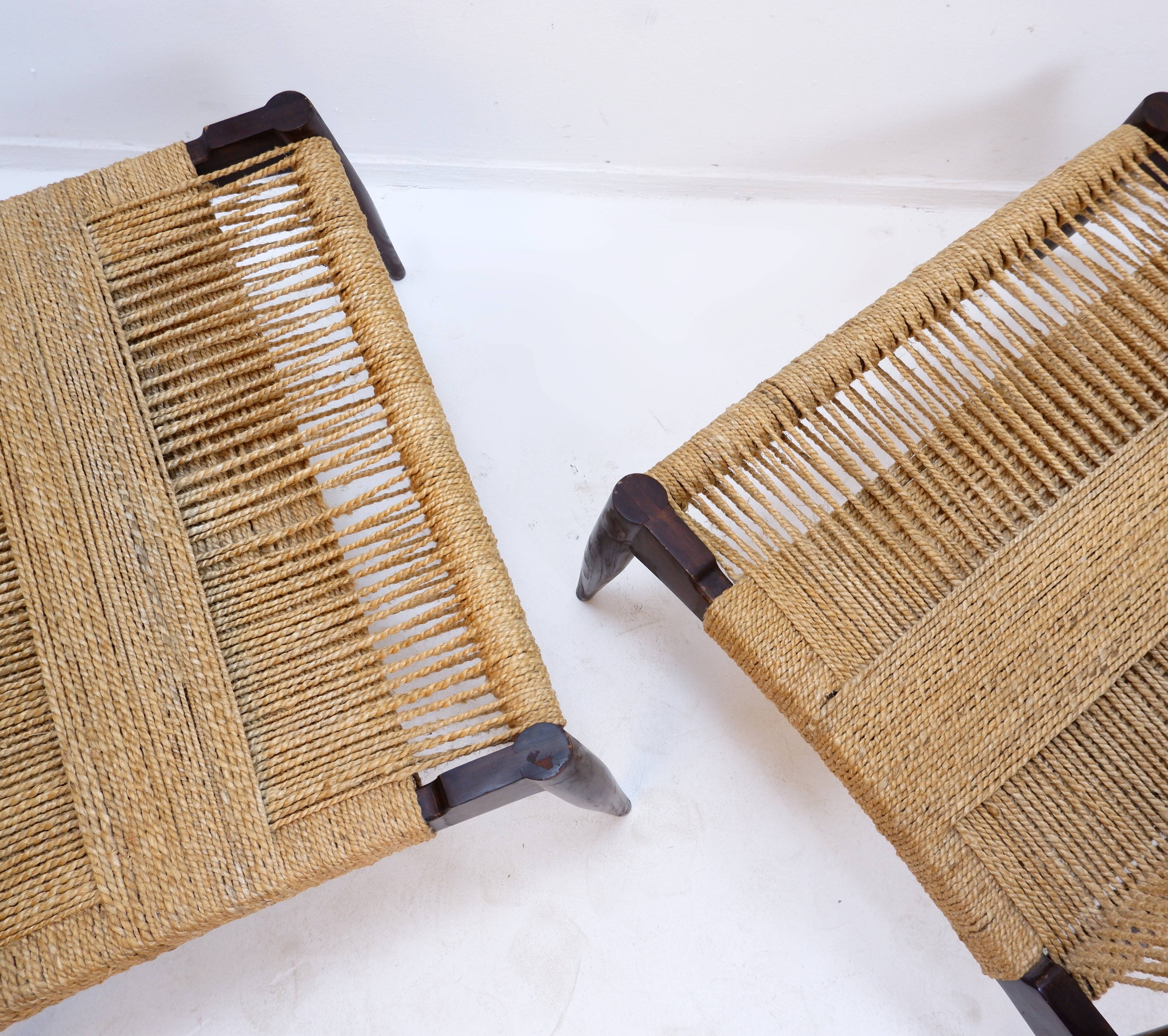 Pair of lounge chairs in woven jute rope and solid wood