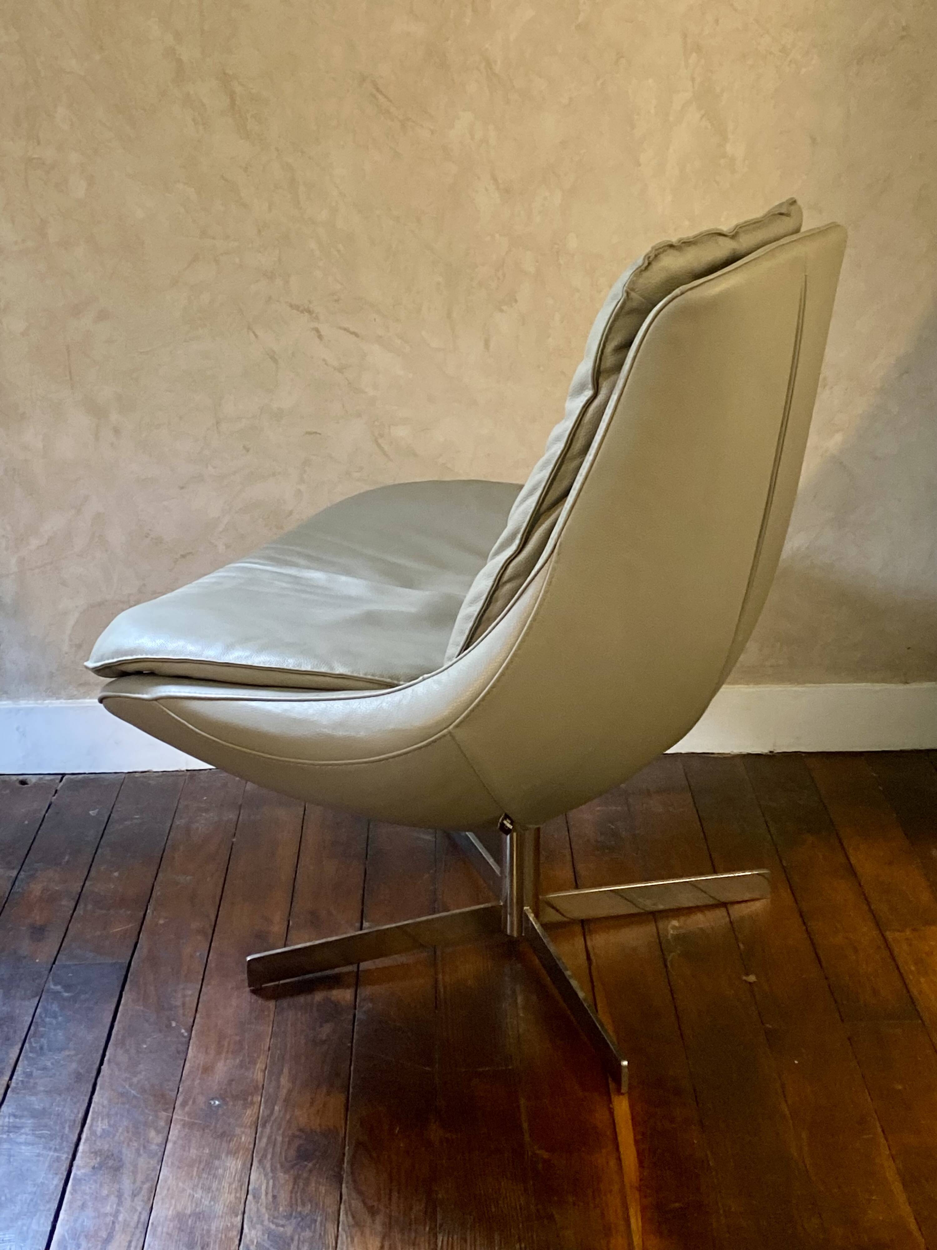 Fauteuil design vintage daya bontempi italie.