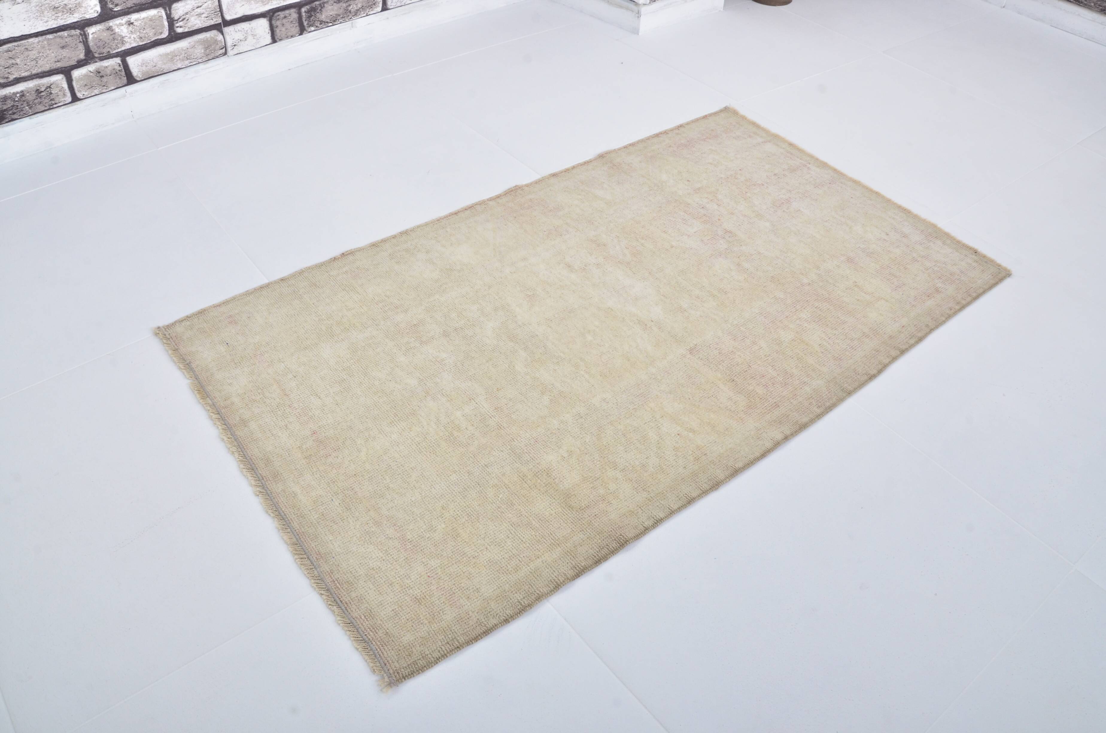 Handwoven Decorative Oushak Rug