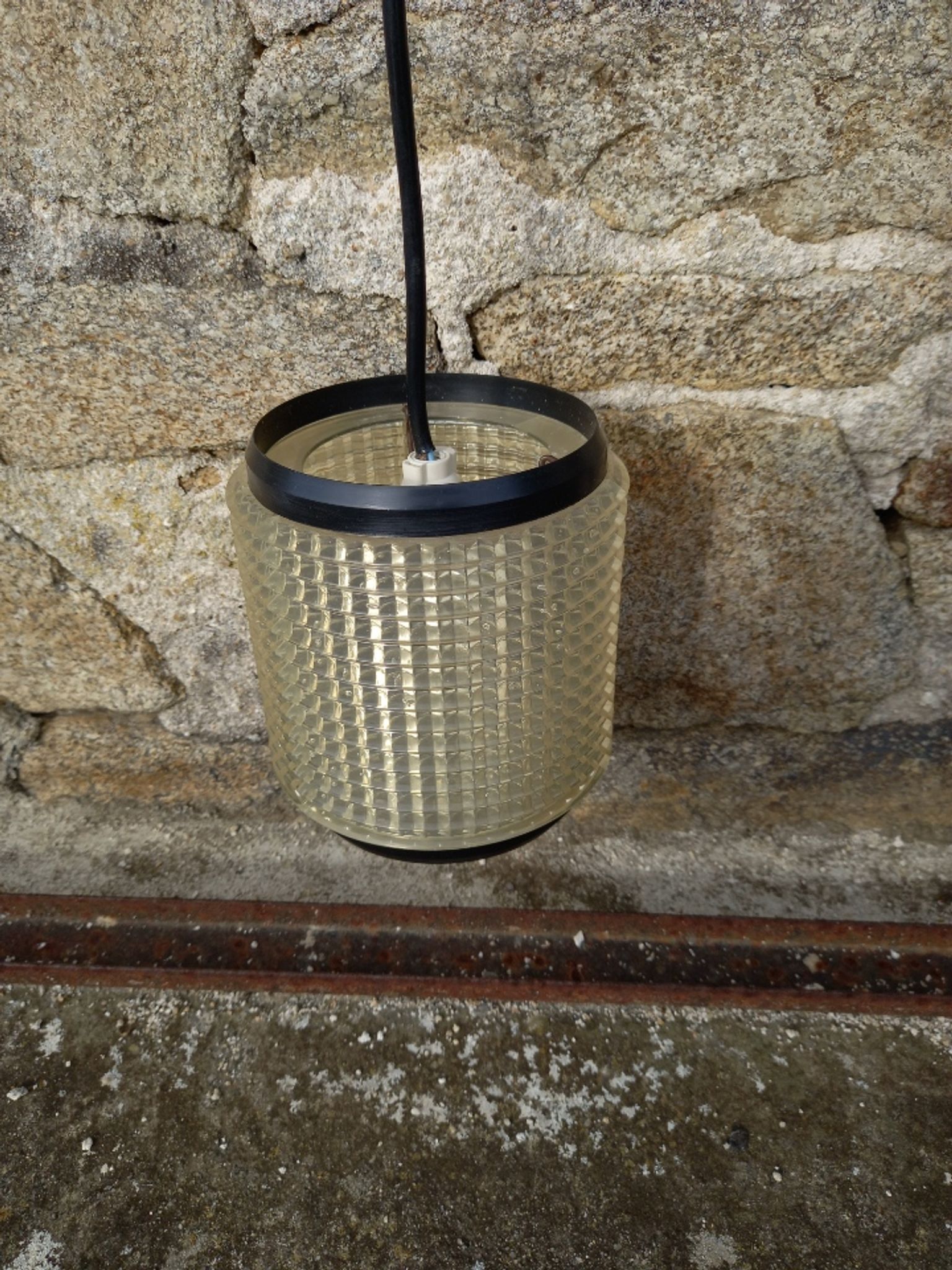 Suspension cylindrique années 70