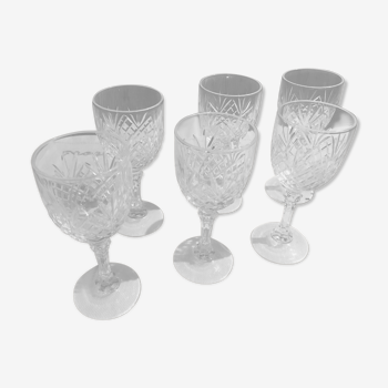 Cut crystal liqueur glasses, star and leaf motifs