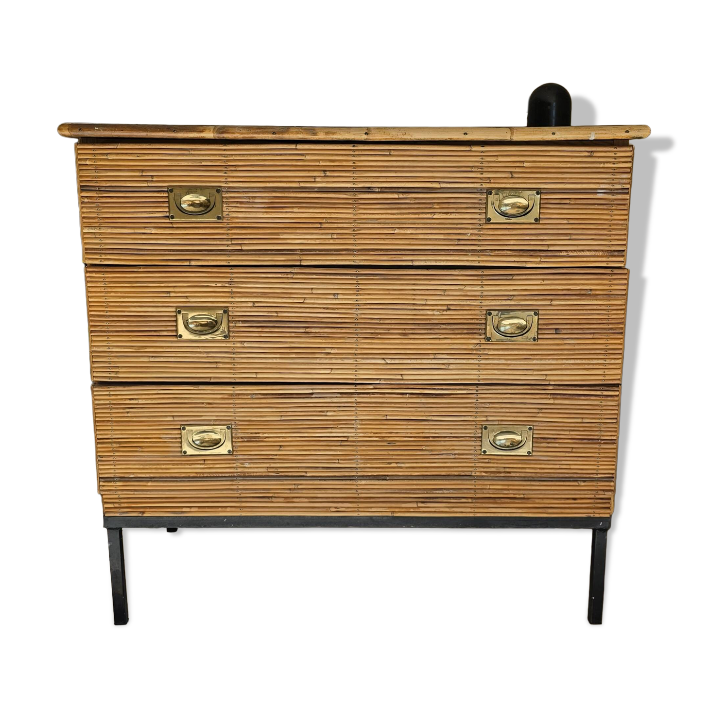Small chest of drawers in bamboo and rattan.