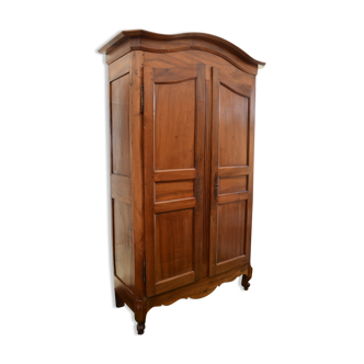 Armoire chapeau de gendarme