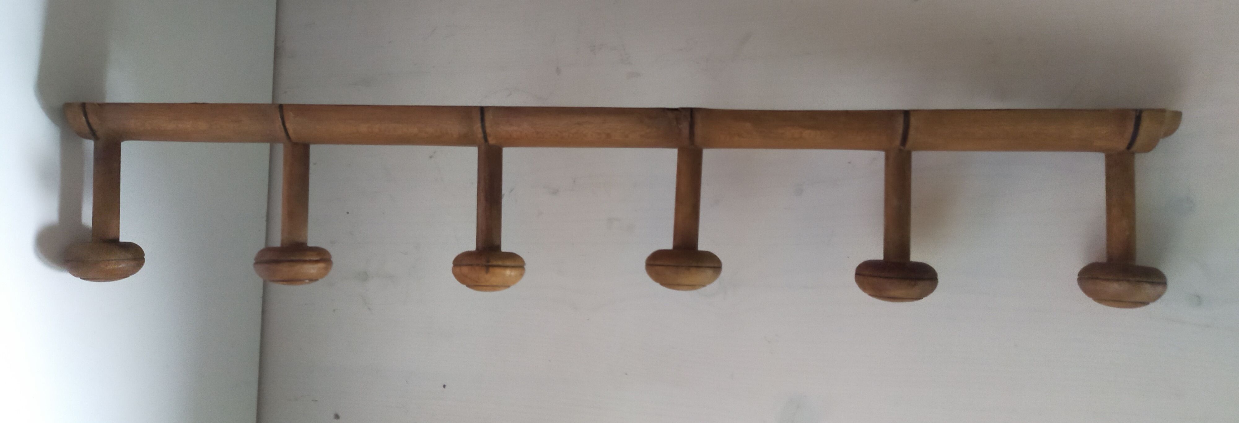 Bamboo wooden wall coat holder 6 hooks