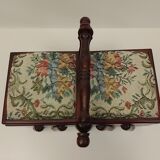 Table worker in wood and fabric