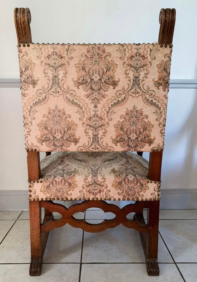 Pair of Neo-Renaissance armchairs, circa 1870
