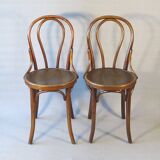 Set of 2 Thonet wooden seat bistro chairs N°18 1/2, Circa 1920