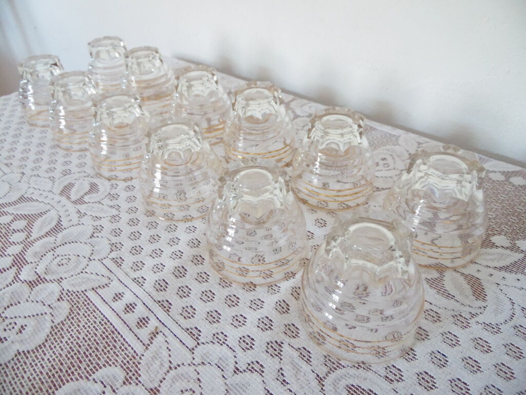 12 vintage liquor glasses