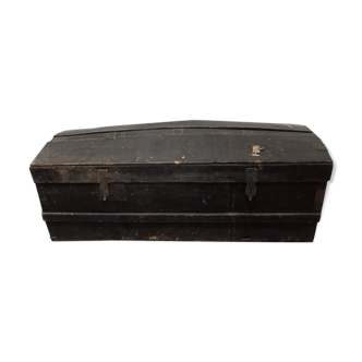Old black malle