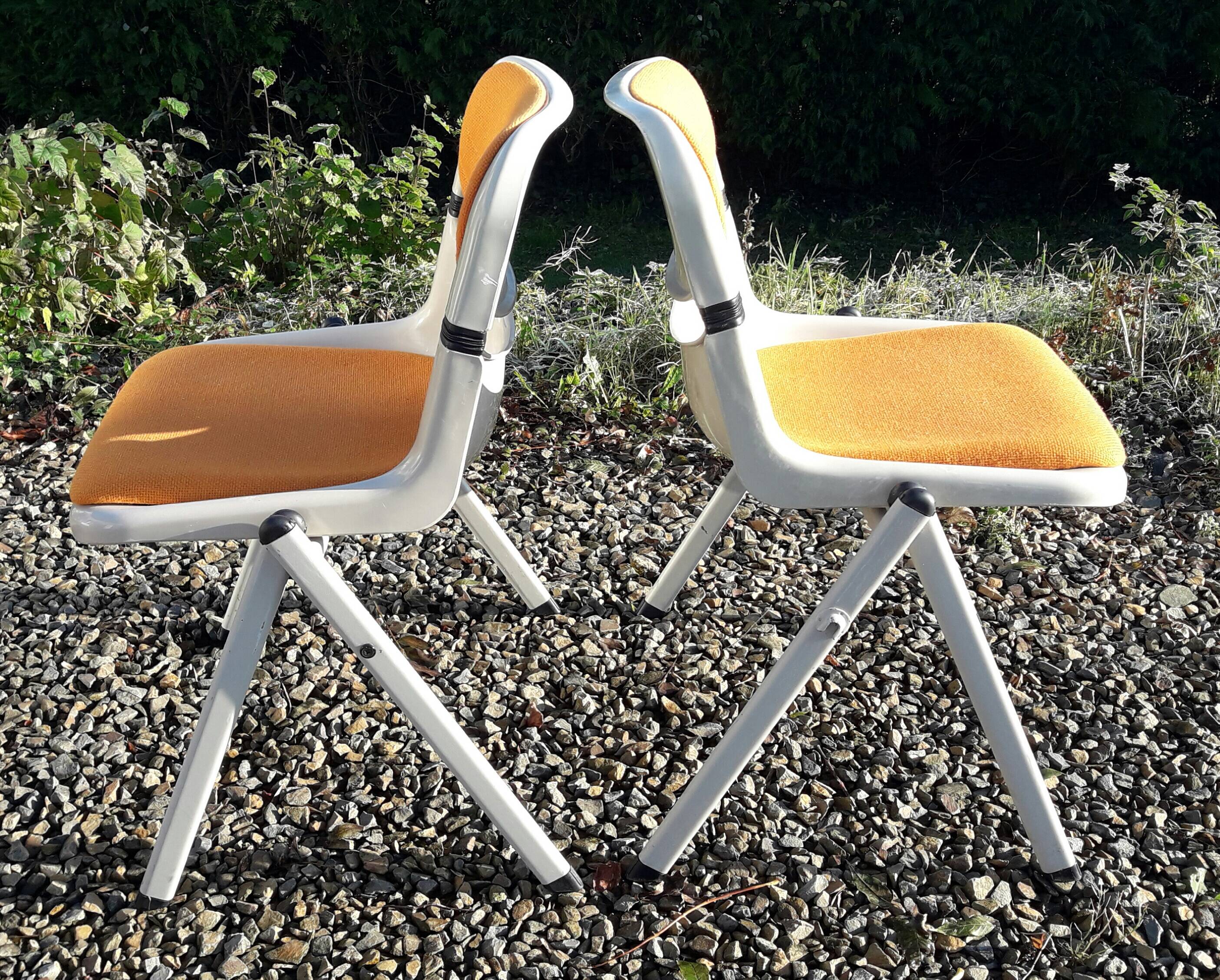 Duo of Dorsal chairs by E Ambasz and G Piretti in 1990