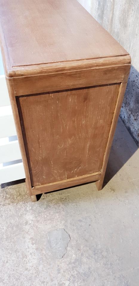 Vintage chest of drawers