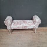 Lined bench