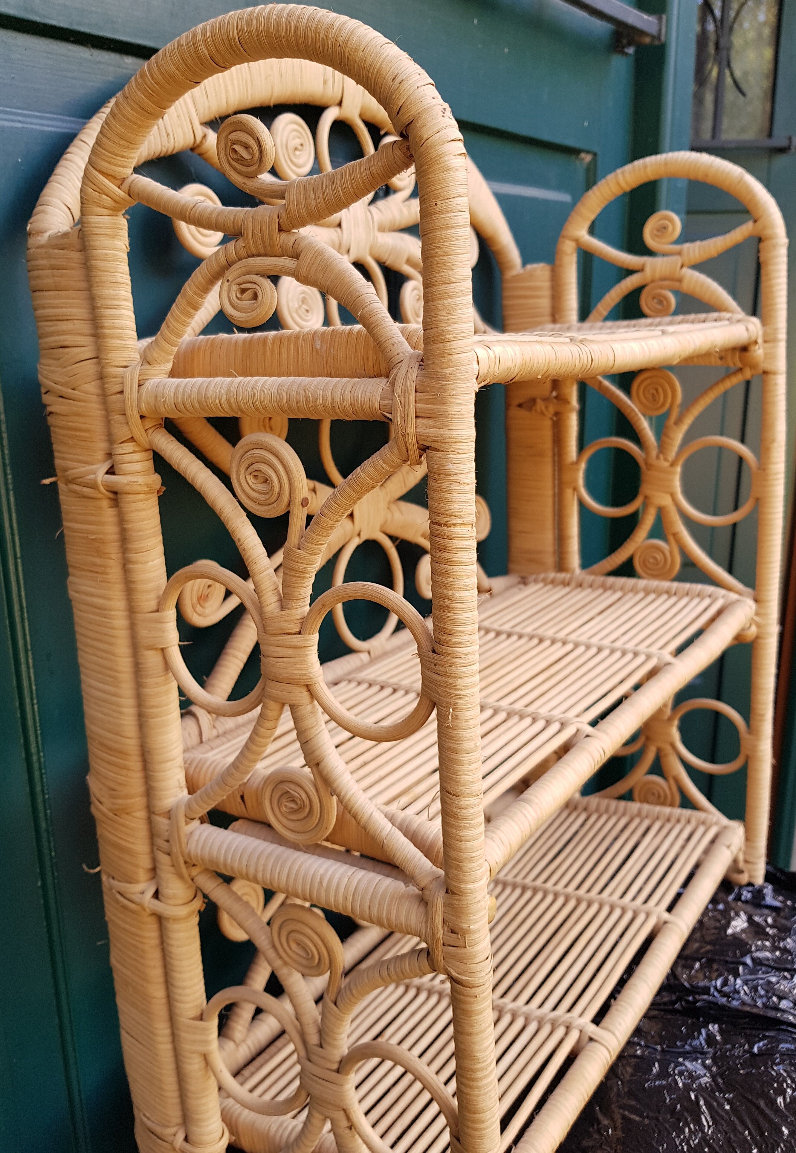 Folding shelf Peacock