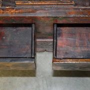 Armoire chinoise vintage peinte avec pagode et tiroirs