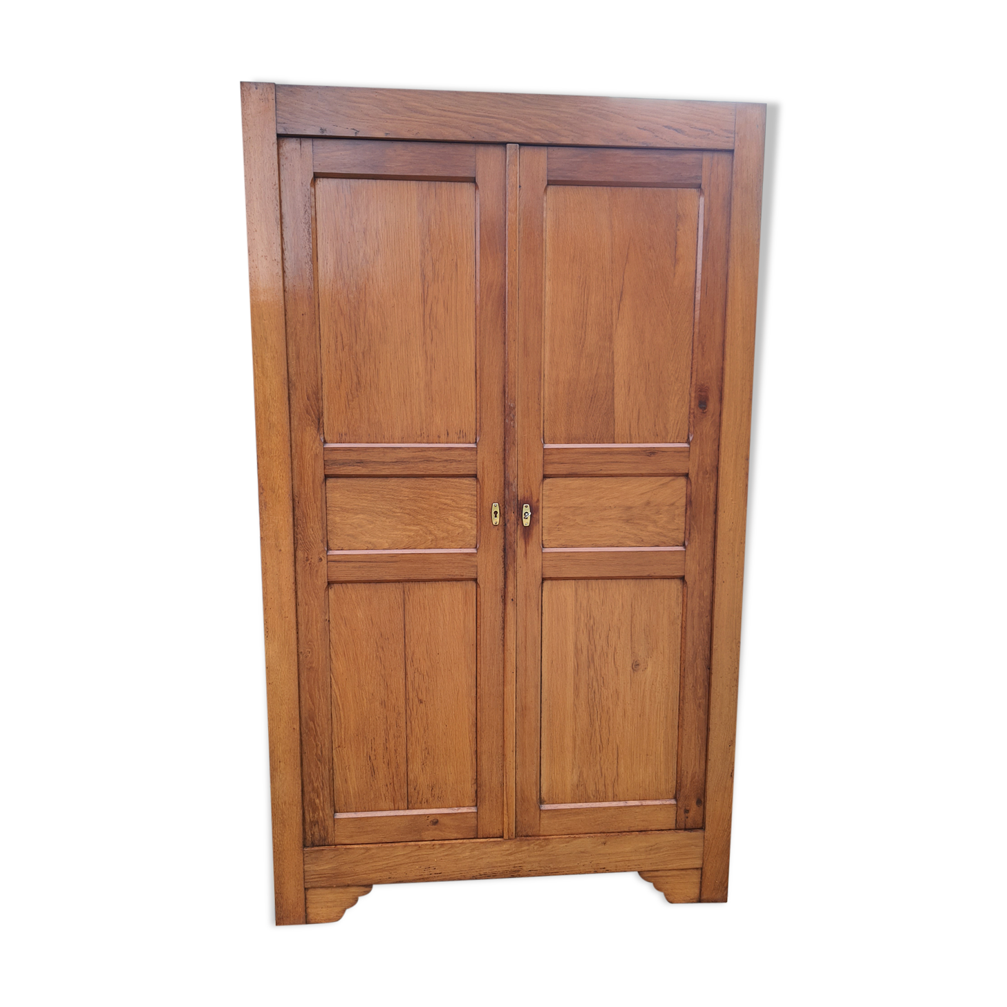 Vintage parisian wardrobe