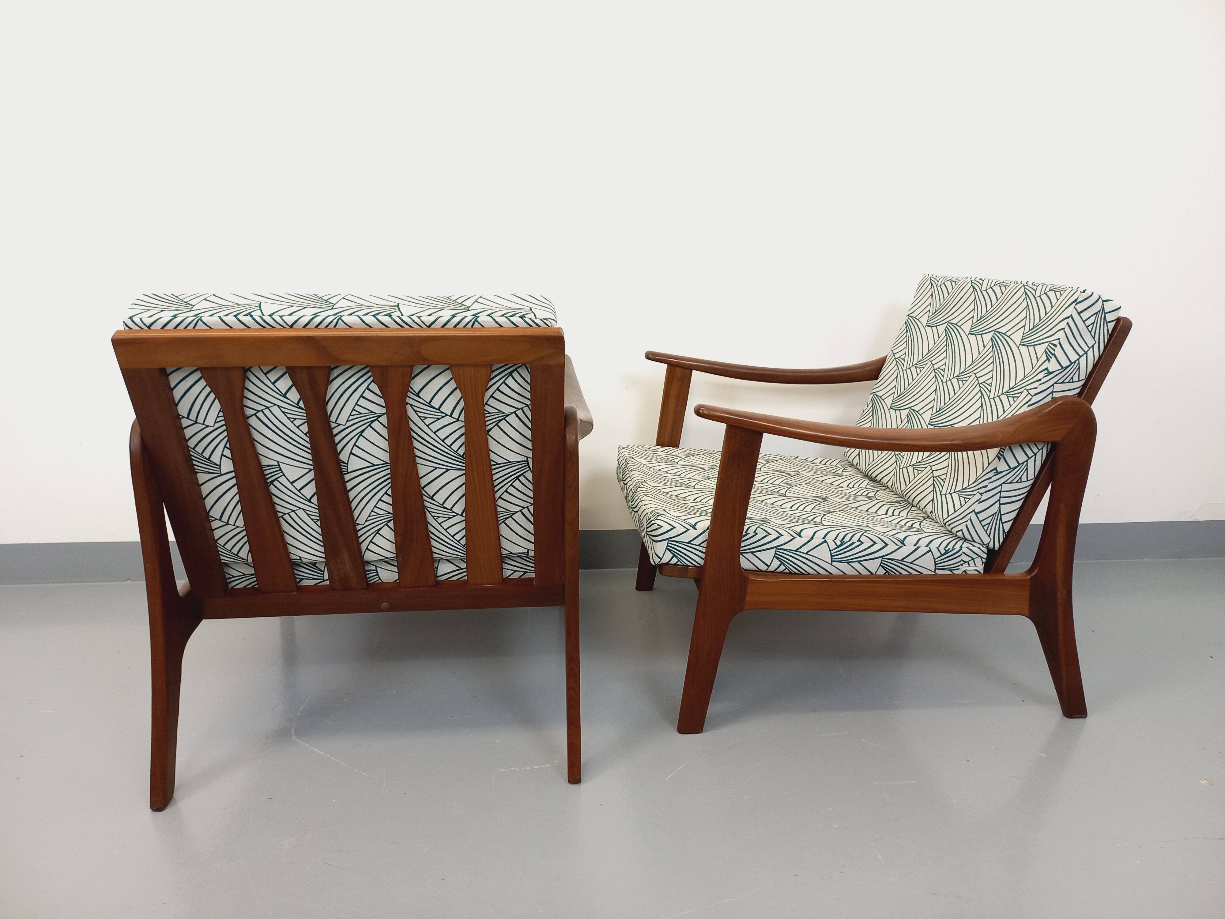 Pair of vintage Scandinavian Arne Wahl Iversen armchairs for Komfort teak