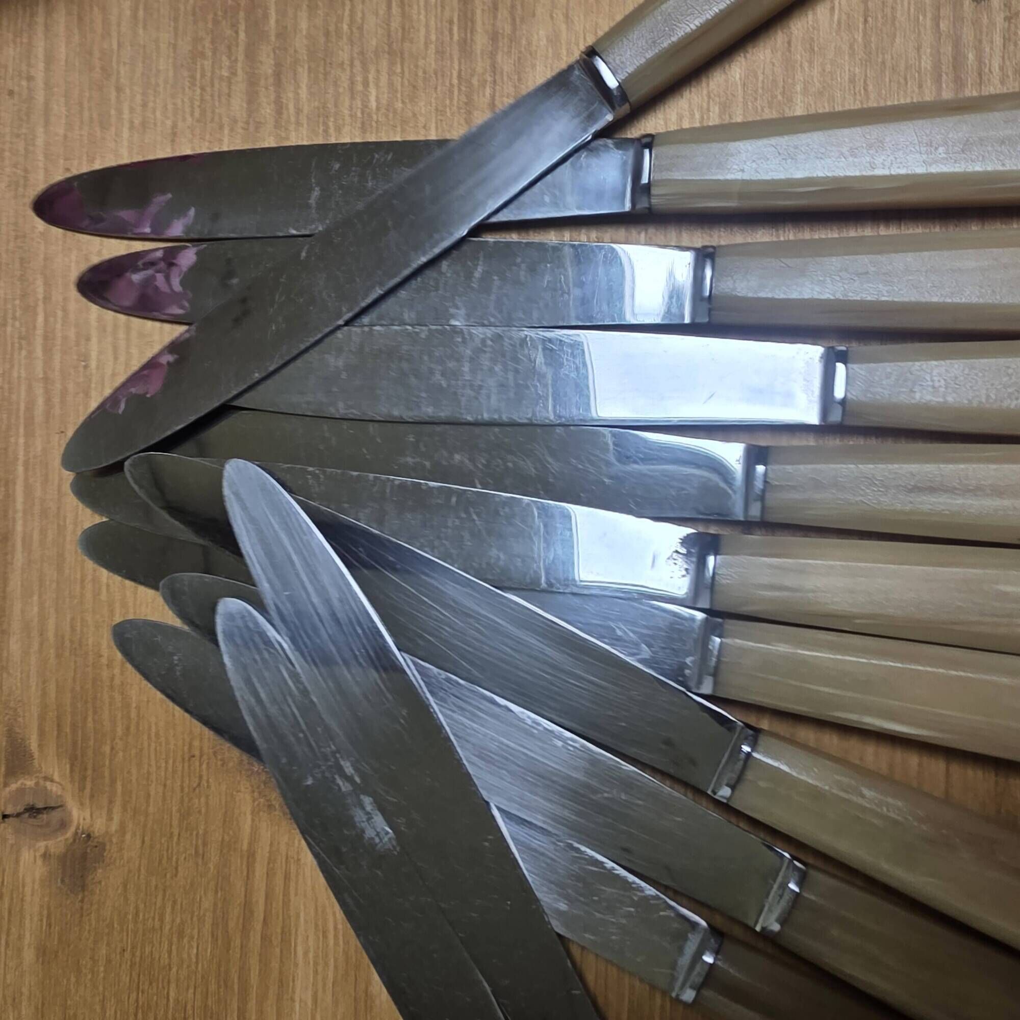 12 vintage knives in a box + 1 butter knife
