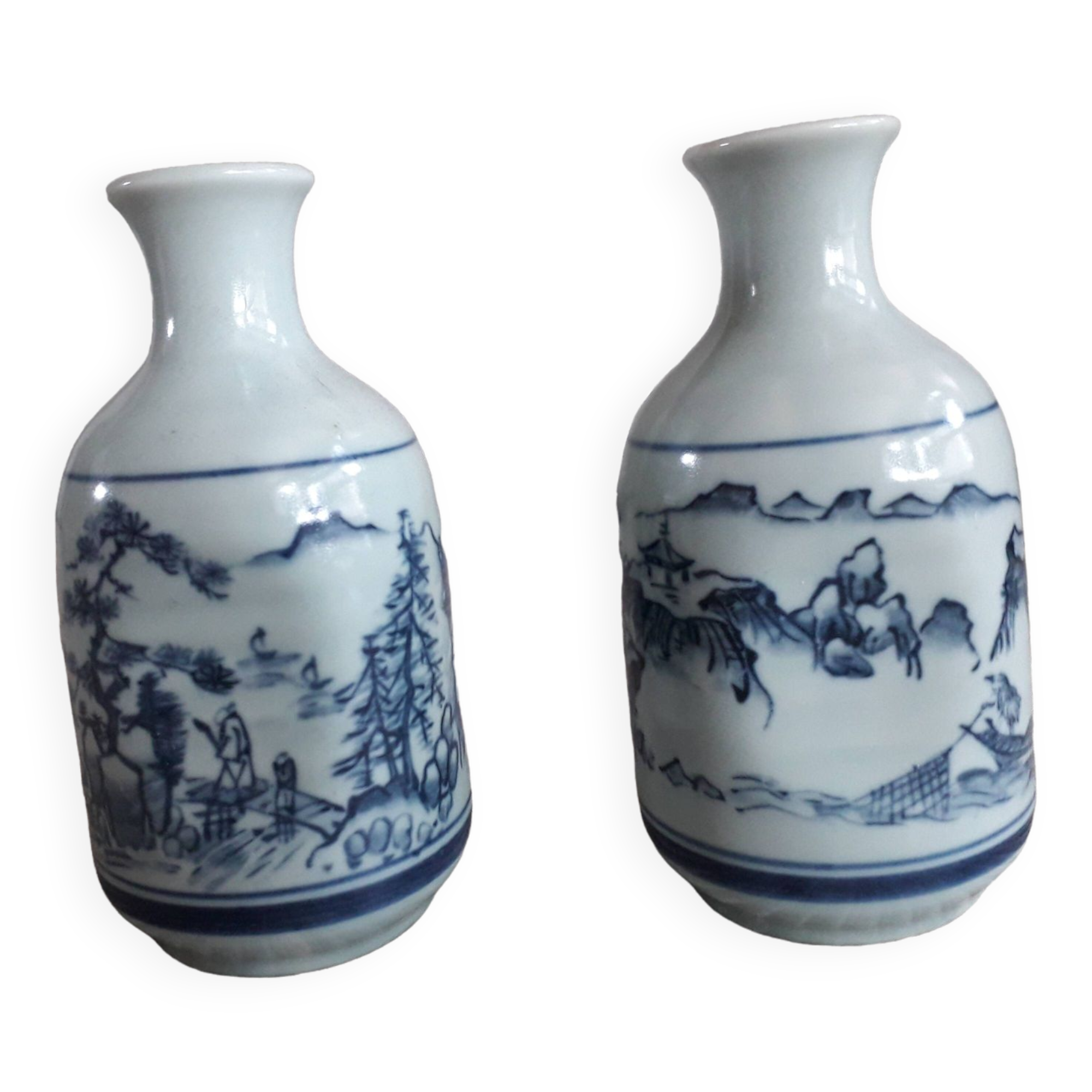 A pair of vintage Chinese vases