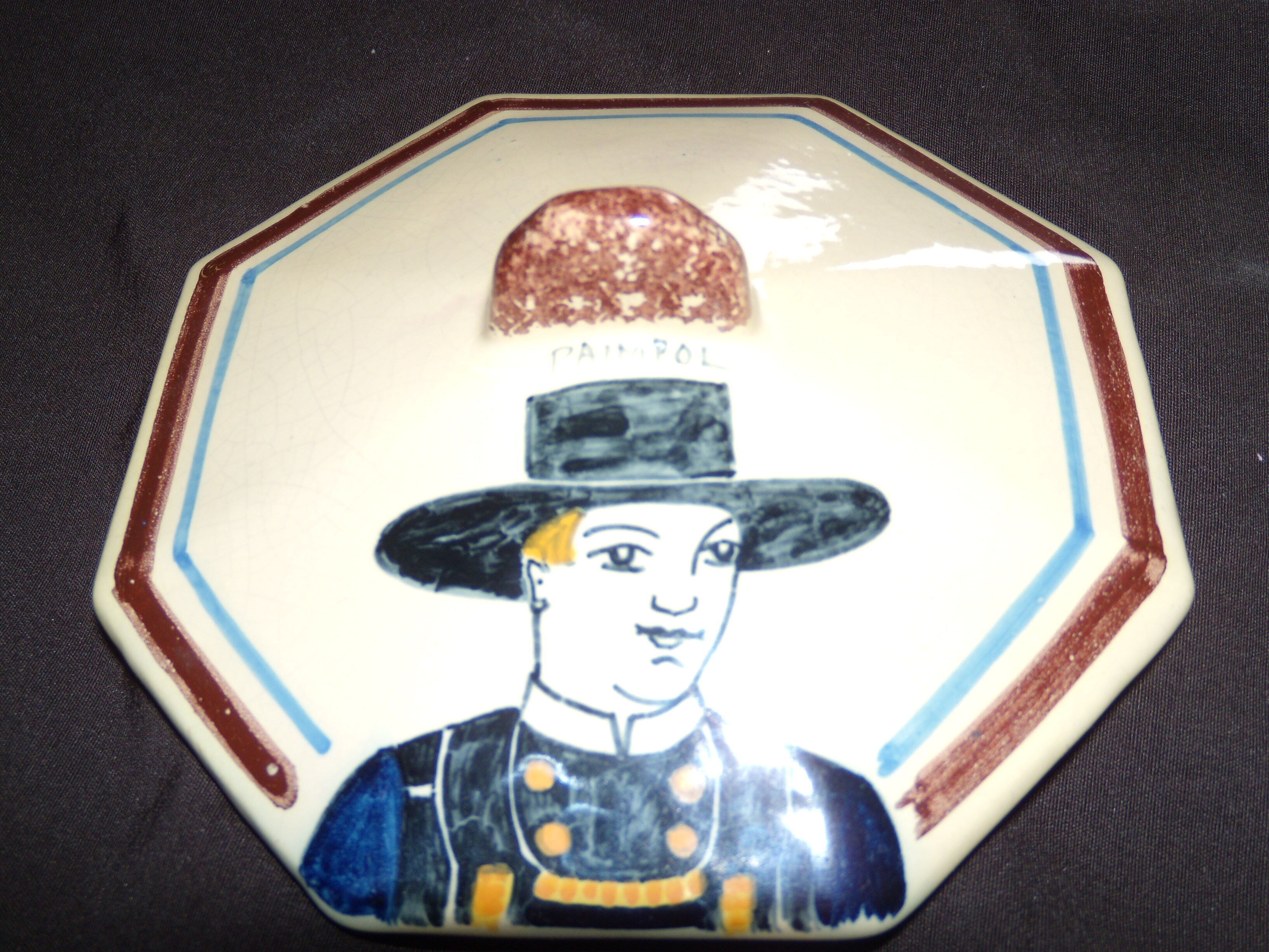 Quimper Henriot 81 candy box