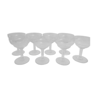 8 cuts in chiseled glass 60's