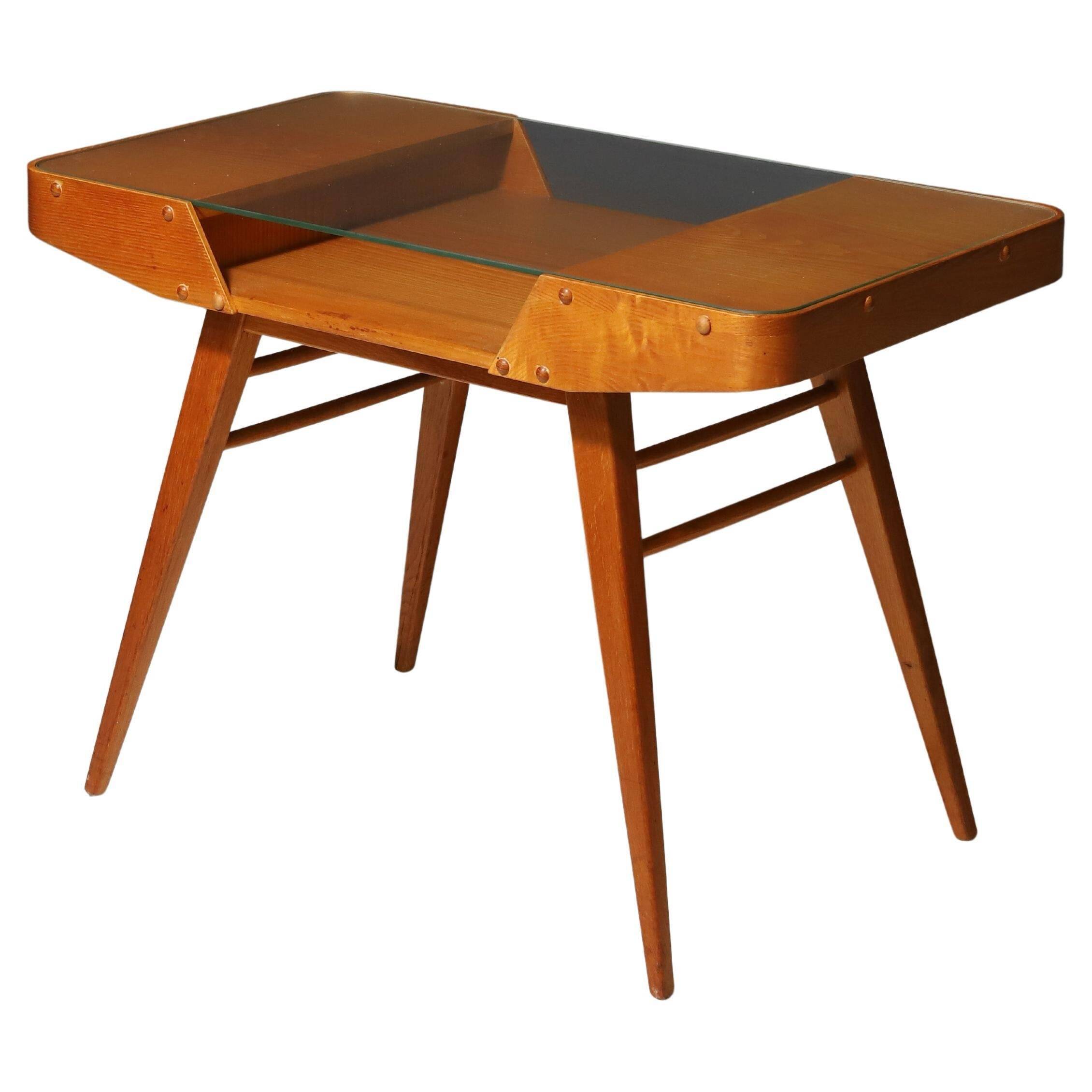 Table Basse Tchécoslovaque par František Jirák pour Tatra, 1960