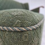 Canapé danois 3 places des années 1950, tissu en laine d'ameublement vert/beige, bois de chêne.