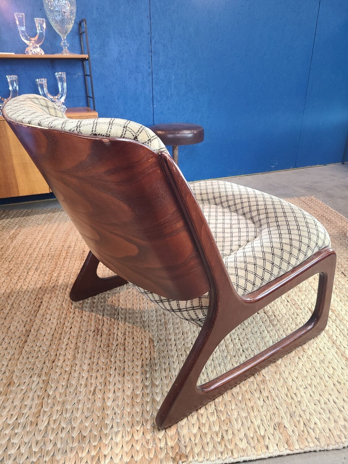 Armchair baumann sled