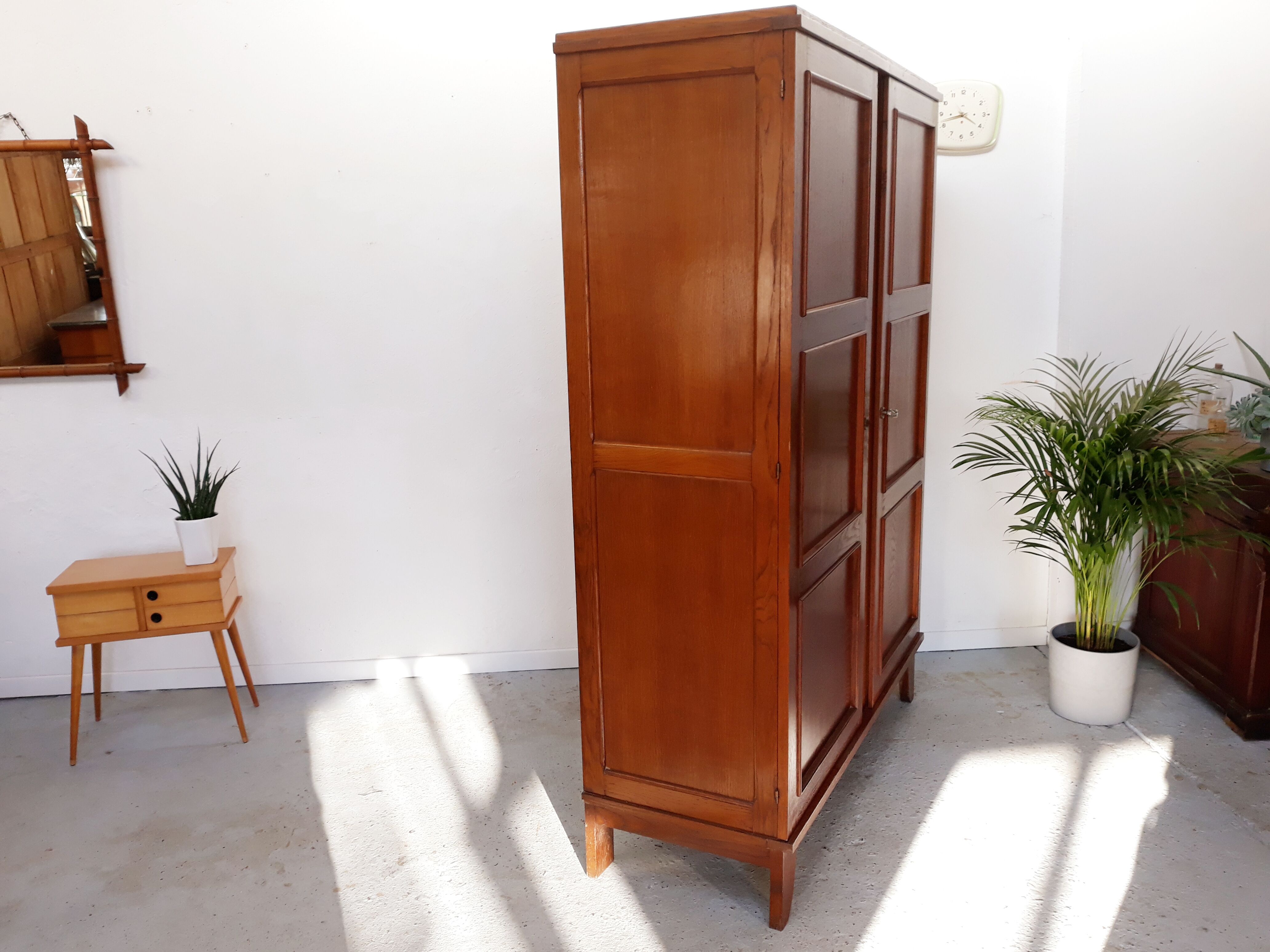 Vintage 1950 wardrobe